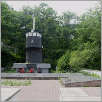 памятник подводникам